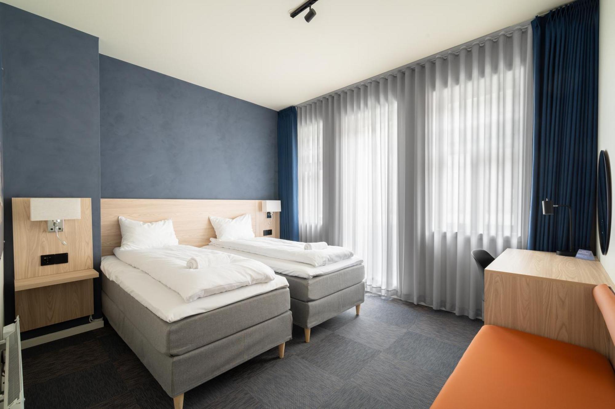 Hotel Breeze Victoria *